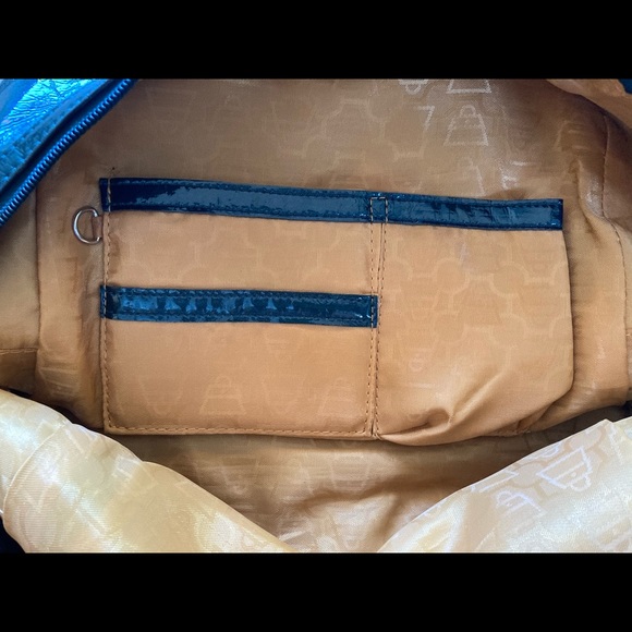 Kathy Van Zeeland Satchel Emerald Green - Picture 11 of 11